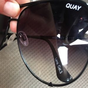 QUAY Sunglasses. High-Key.